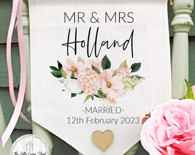 Wedding Flag, Mr And Mrs, Just Married Flag, Linen Wedding Banner