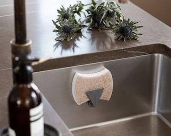 Magnetic Washing Up Brush & Sponge Holder