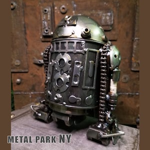Robot BOX Droid, BOX, R2 Steampunk, Scrap metal statue, Hand made metal art