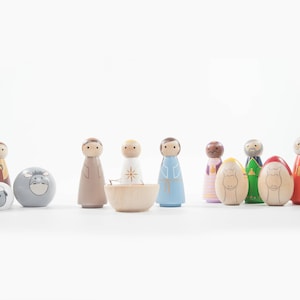 Full 14 Piece Nativity image 1