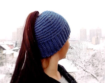 CROCHET PATTERN, Messy bun hat, messy bun beanie, ponny tail hat, ponny tail beanie, Child and adult size, Laura hat