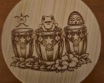 Handgefertigter Bambus Flaschenöffner - Lasergravierte Taíno Sun, Coquí, Vejigante Art