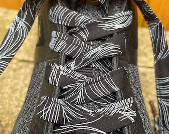 Super Laces Unisex Black Peacock Shoelaces,100%cotton, metal cap,popular, bird, animal, trainers, shoes,Dr.martens,converse,vans,guess,