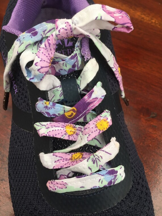 lilac shoe laces