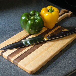 Maple & Walnut Cutting Board With Handle #CB31