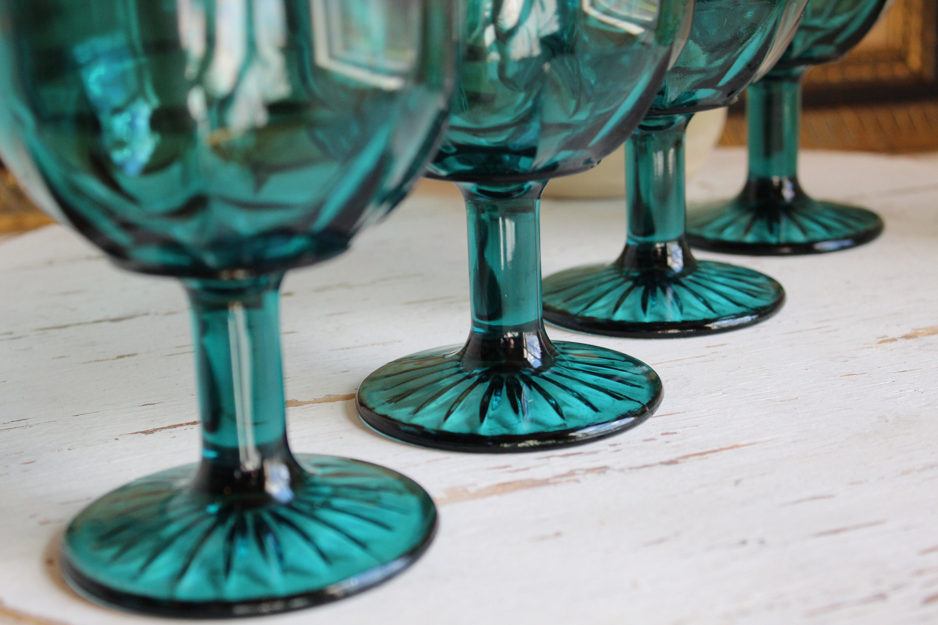 Set of FOUR Vintage Turquoise Glasses Starburst Design Base Drinkware  Vintage Barware Fancy Garden Party Water Goblets Colored Glassware 