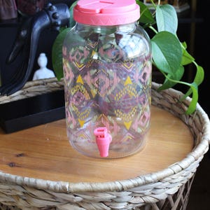 Vintage Gallon Iced Tea Jar Dusty Rose Southwest Design Kitchenware 80s Sun Tea Pitcher Cottage Core Off Grid Camping Vintage Drink Pitcher