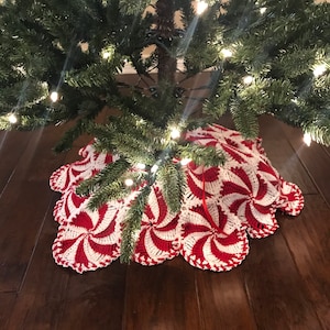 Peppermint Throw Sm Tree Skirt 27-30"