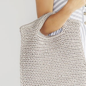 Crochet Pattern Neo Herringbone Market Bag by Lakeside Loops Women's Purse / Tote image 4