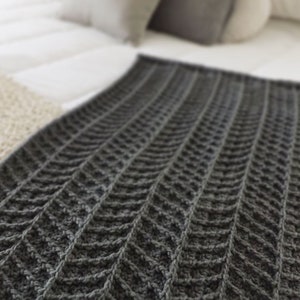 Crochet Pattern - Hayden Chevron Blanket/Afghan/Rug PATTERN (includes 3 sizes: stroller./baby blanket, crib blanket, and afghan)