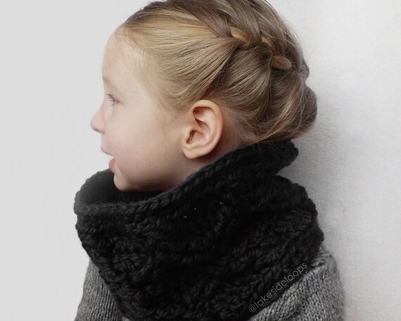 Crochet Pattern Camdyn Cable Cowl by 