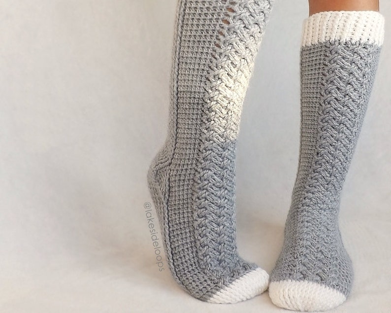 Crochet Pattern Parker Cable Socks by Lakeside Loops includes 11 sizes Baby 6 Months through to Mens/Womens Adult sizes zdjęcie 4