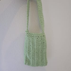Green crochet bag