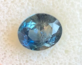 Taglio ovale in zaffiro Montana da 2,54 ct proveniente dalla miniera di BlazeNGems