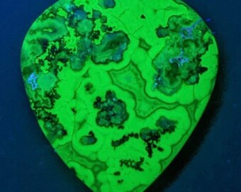 Custom Guitar Pick Created By Blaze/Montana St Cloud Dry Head Agate/Fluorescent Agate