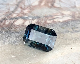 Zafiro Montana de 2,27 ct de la mina Blaze N Gems en Eldorado Bar
