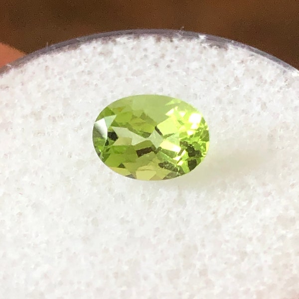 Peridot Faceted Oval .95ct/Price Is Per Stone.