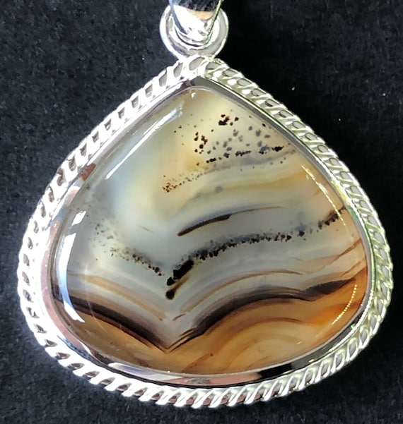 Pendentif Argent Massif Avec Cabochon Pierre Noire Et Blanche - Bijou Occasion Unique