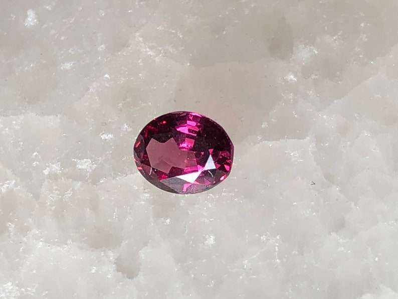 1.05ct Montana Fuchsia Garnet From The Blaze N Gems Mine At The Eldorado Sapphire Bar image 2