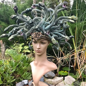 MADE TO ORDER 3 to 4 weeks Large Medusa Headpiece, Snake Headpiece, Medusa Costume, Medusa Crown, Gorgon Headpiece, Medusa Cosplay, Medusa
