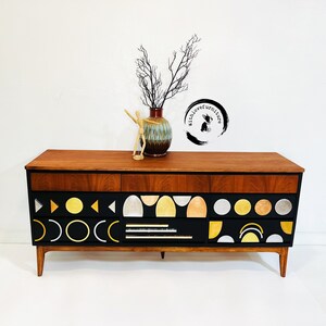 MCM mid century Modern 9 drawers dresser. Credenza, Media Console, TV Stand image 5