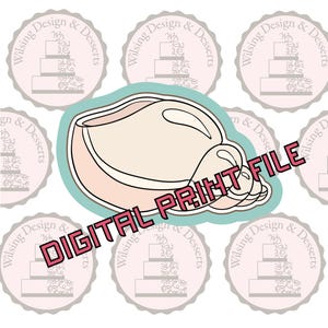 Puede incluir: Un archivo de impresión digital de un diseño en forma de concha, delineado en negro, con una combinación de colores rosa claro y blanco. El texto "DIGITAL PRINT FILE" está en diagonal en la imagen en rosa. El fondo presenta múltiples logotipos circulares rosas con un diseño de pastel.