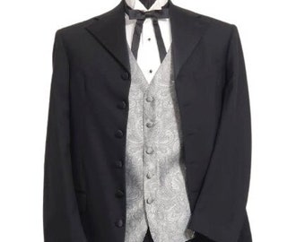 MENS BLACK WOOL HERRINGBONE EX HIRE WEDDING FROCKCOAT FUNERAL FROCK COAT MENS BLACK WOOL HERRINGBONE EX HIRE WEDDING FROCKCOAT FUNERAL FROCK COAT