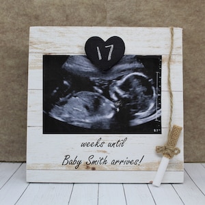 Mothers day Pregnancy gift frame / personalized first time dad to be gift from Pregnant wife / Expecting mom gift / Expectant dad gift