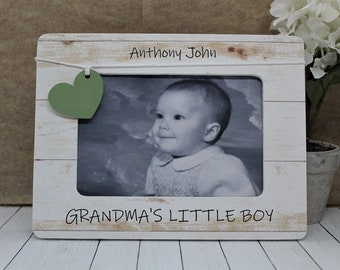 Personalized gift for Grandma for Mothers day / grandmother picture frame