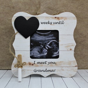 Baby announcement Grandma countdown frame / youre going to be a grandma gifts from baby