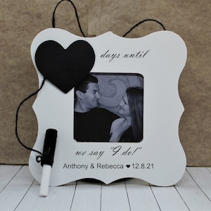 Wedding countdown personalized gifts for engagement picture frame / Just Engaged Christmas day gift for fiance newly engaged couple gift