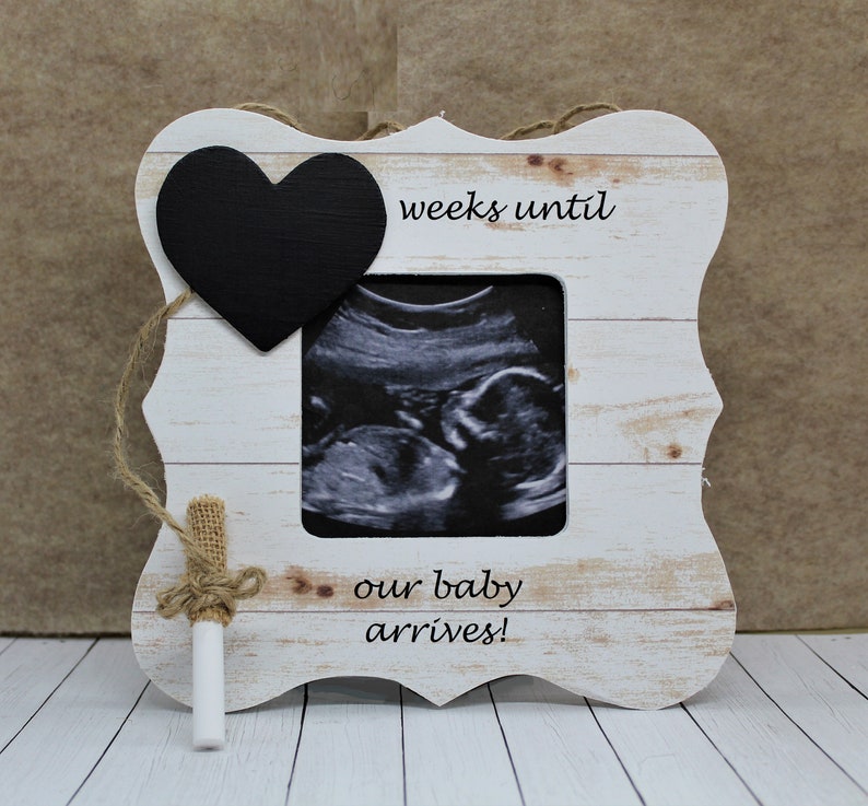Personalized gift for expecting parents 3.5x3.5/scalloped