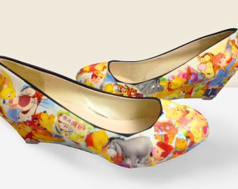 Zapatos de cómic de Winnie the Pooh hechos a mano, tacones altos de Disney, arte para vestir único y exclusivo