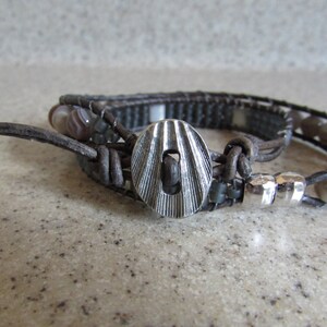 Double wrap agate gray bracelet