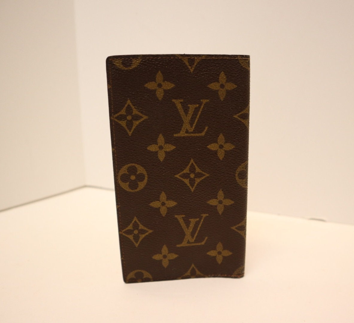 Buy Louis Vuitton Checkbook Online In India -  India