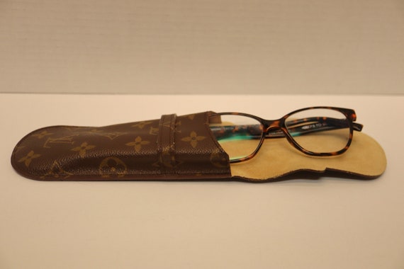 Louis Vuitton Monogram Canvas Etui a Lunettes Rabat Eyeglass Case