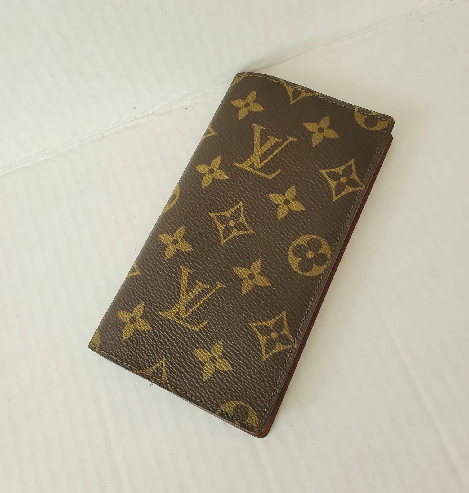 vuitton checkbook holder