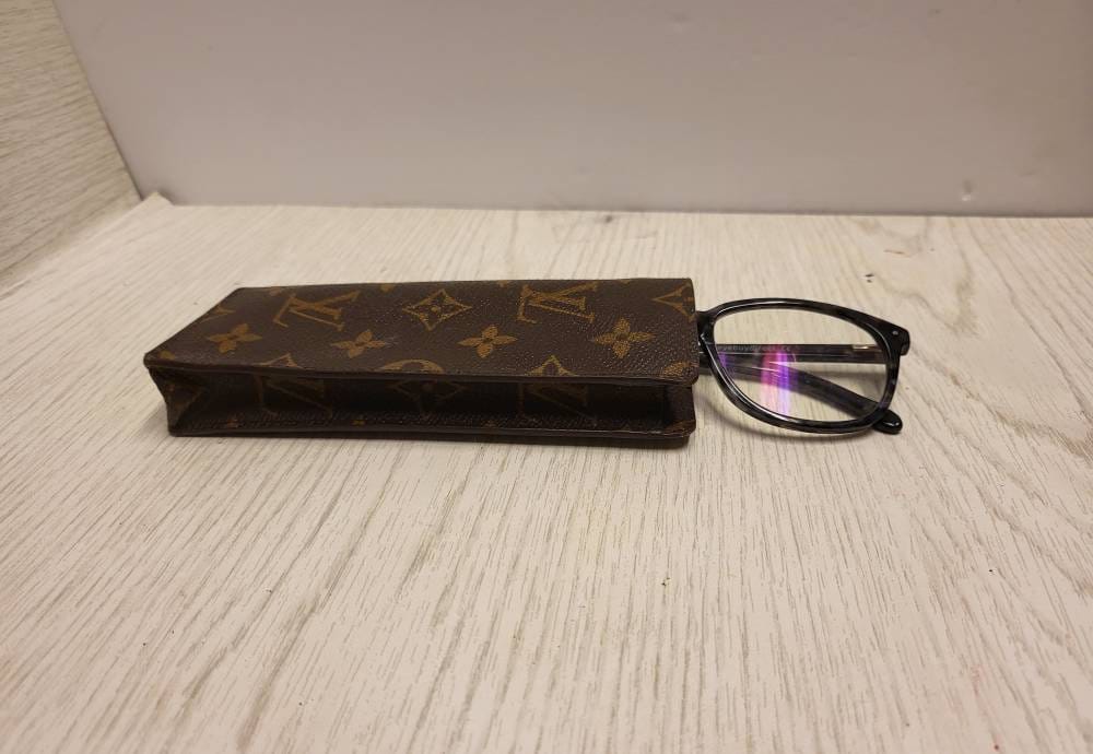 louis vuitton brillenetui