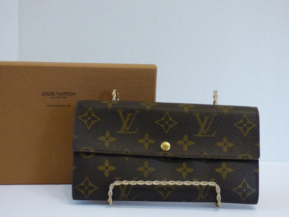 Louis Vuitton Monogram Sarah Wallet