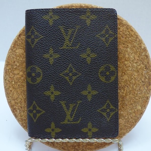 Pre-Owned Louis Vuitton Business Card Holder Amberop Cult de Visit White  Gray Damier Azur N61746 CA2162 LOUIS VUITTON Case Flap Women's Men's (Good)  