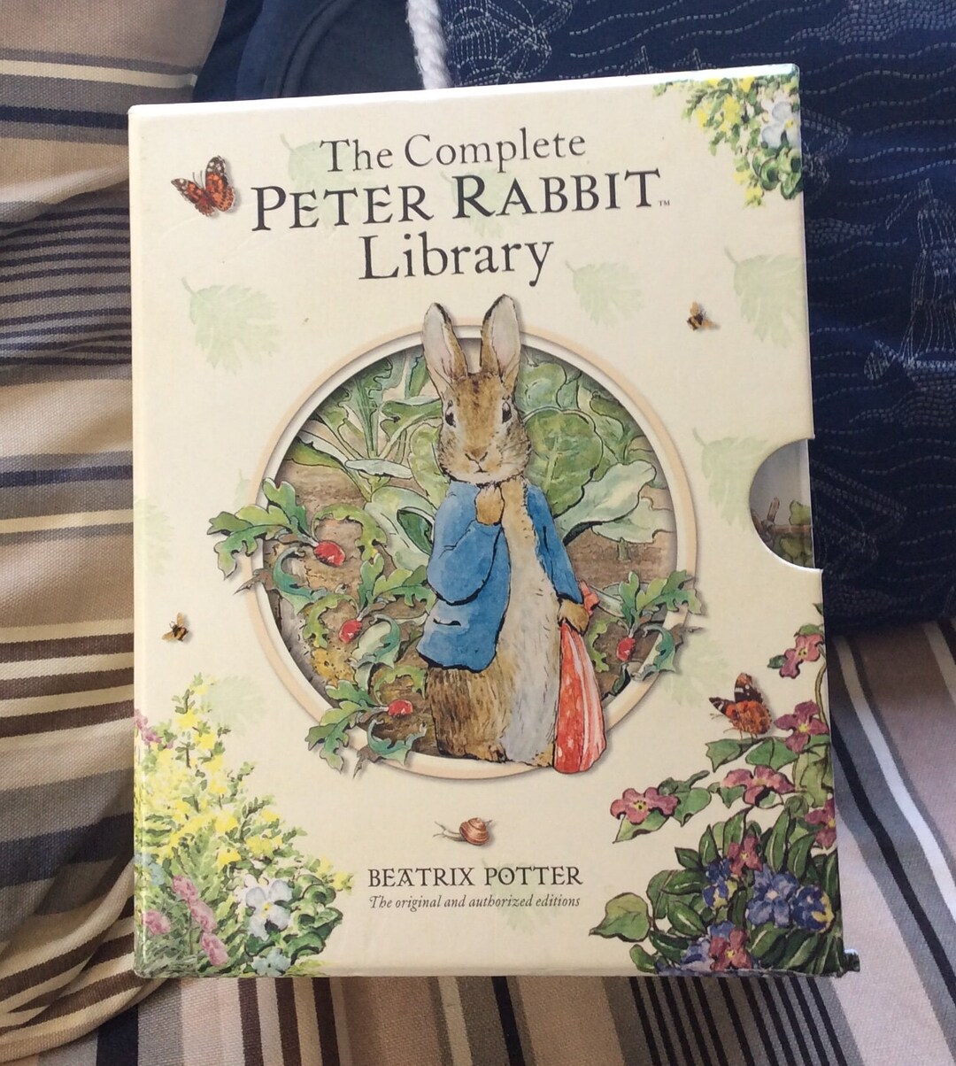 洋書 The Complete Peter Rabbit Library il_1080xN.5779717892_31gd.jpg