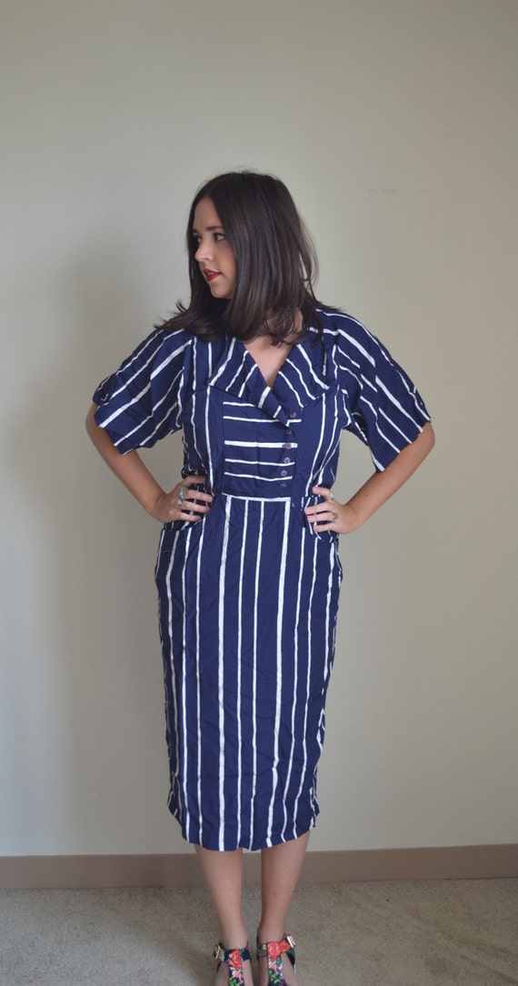 Vintage Stripped Midi Dress (size M/L)