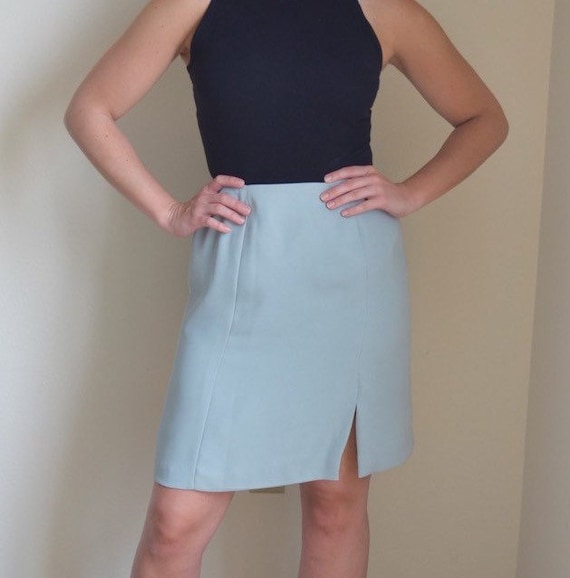 Retro 90s Pale Blue Skirt (size S)