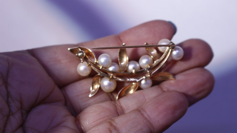 Pin/Brooch,14k rose gold, cultured pearls. Circa 1960's image 6