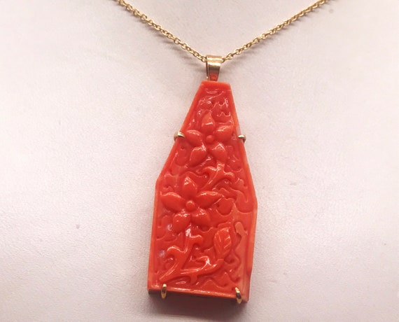 Pendant, Italian hand carved Coral, 14k yellow go… - image 1