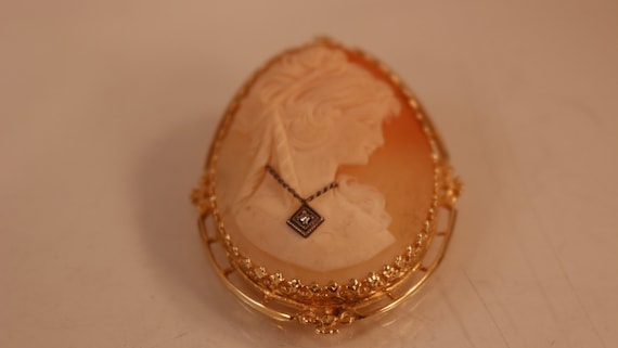 Pin/Pendant Combo,Cameo. 14k yellow gold. Circa 1… - image 1