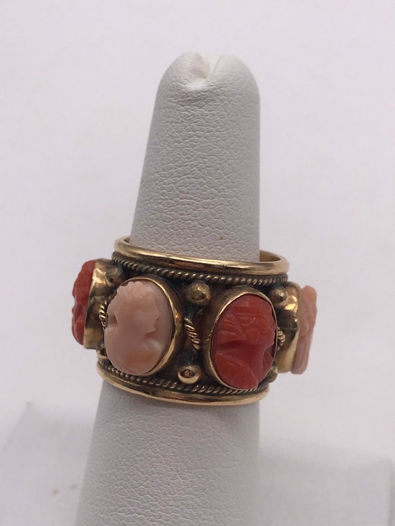 Ring,Cameo, Coral.14k yellow gold