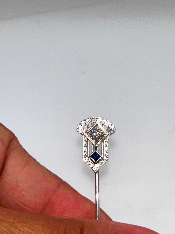 Hat pin,14k white gold. Diamond & Sapphire 1930’s - image 8