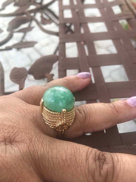 Ring,18k with Cabochon Emerald. Handmade.