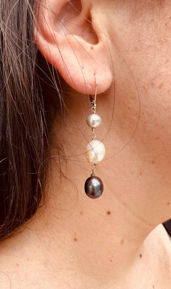 Earrings,Fresh Water Pearls.14k gold.